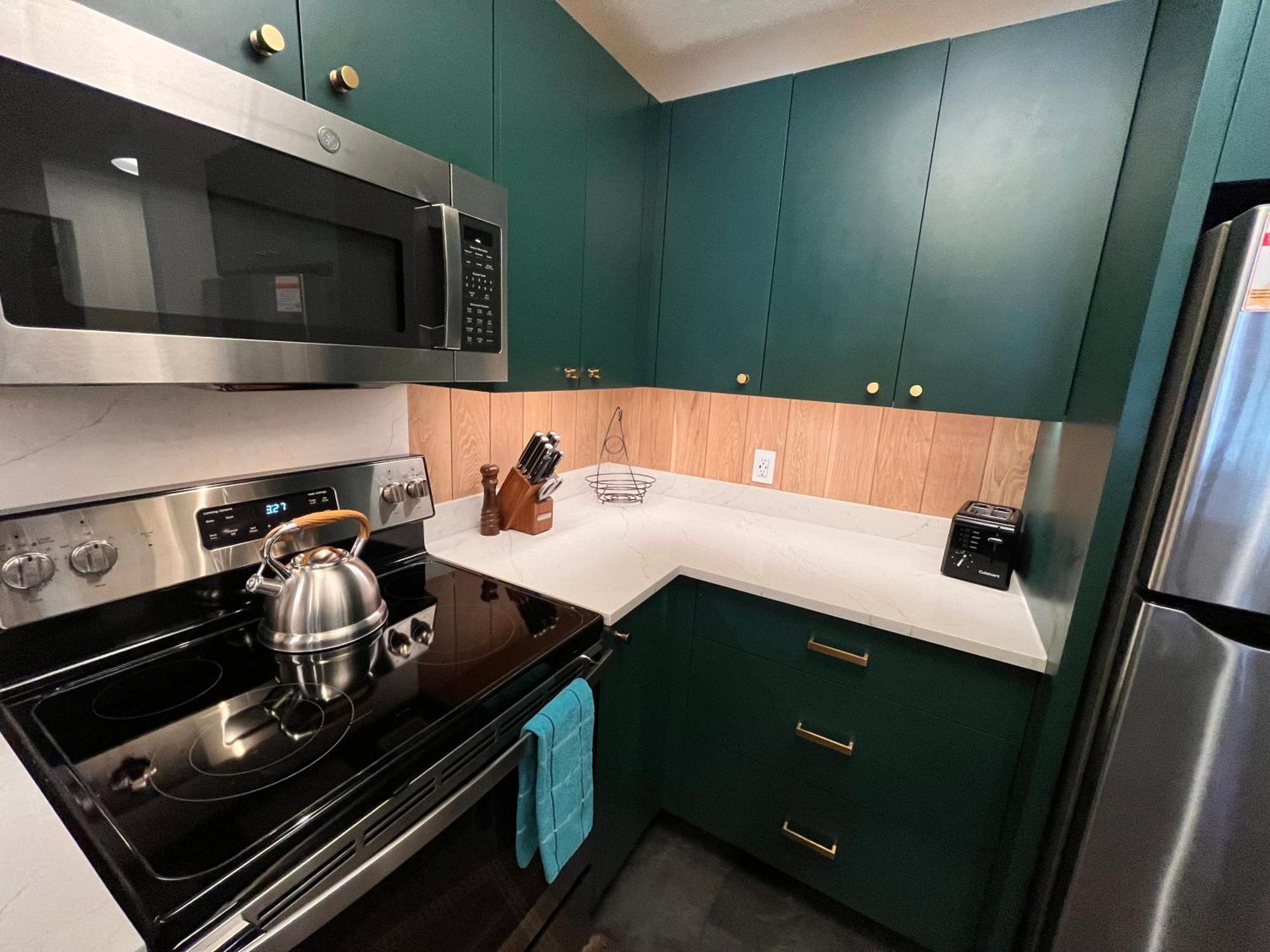 Tastefully Remodeled Condo At Mammoth Ski & Racquet Club, Hot Tub, Garage, 10 Min Walk To Ski Lifts 맘모스 레이크스 외부 사진